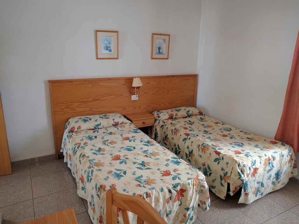 Apartamentos Las Floritas 플라야데라스아메리카스 외부 사진